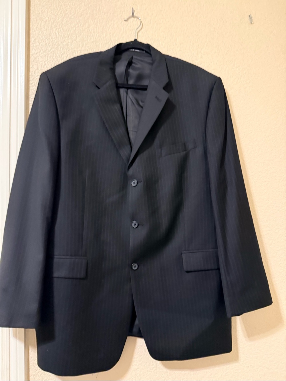 46L men’s alfani black suit jacket